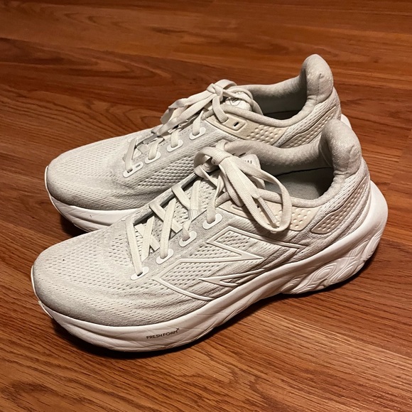 New Balance 1080 v13 - Picture 3 of 4